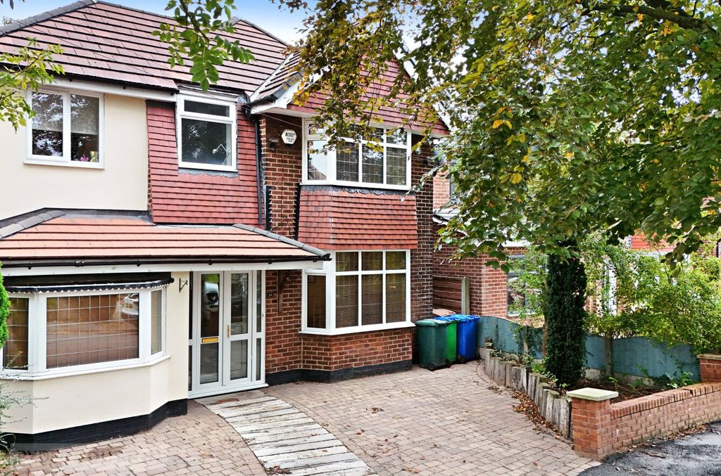 Property photo 1 of 42 Picture No. 17