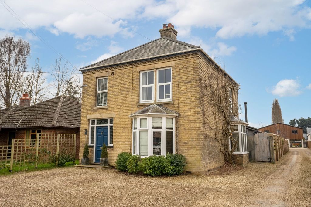 Property photo 1 of 20