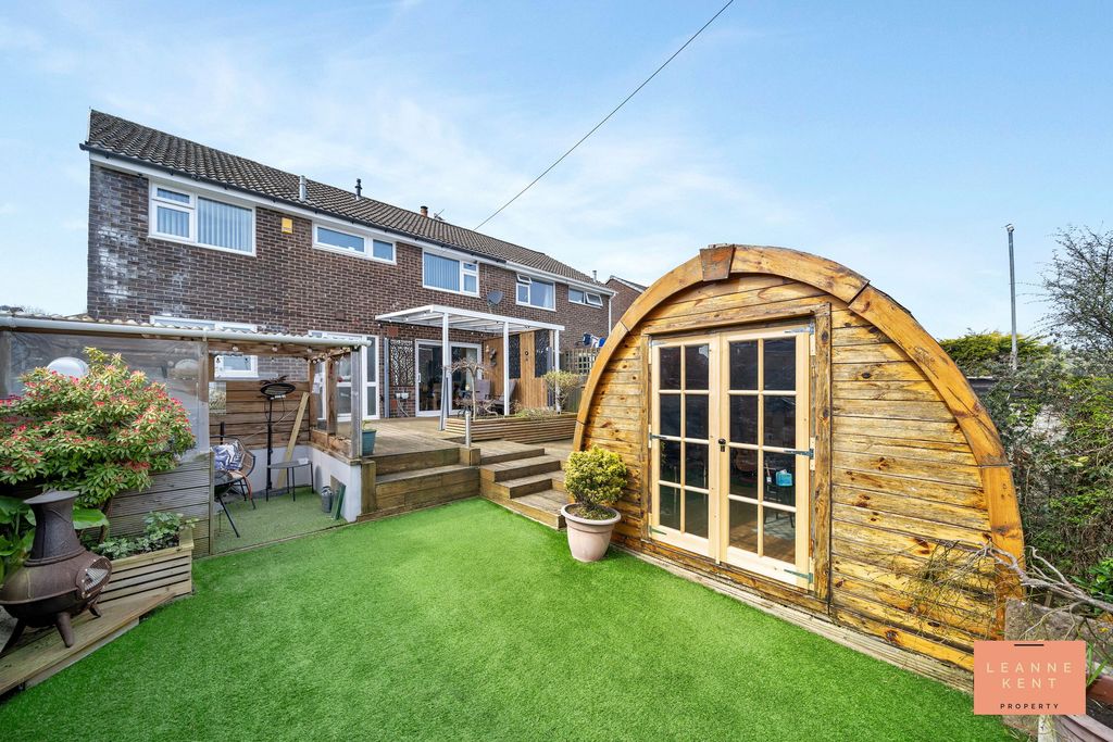 Additional image 35 of 5 bed semi-detached house for saleCaerleon Court, Caerphilly CF83