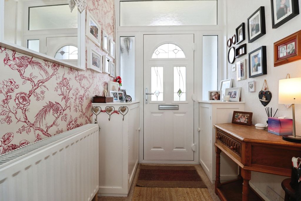 Property photo 2 of 20 Pbox-Img.Jpg