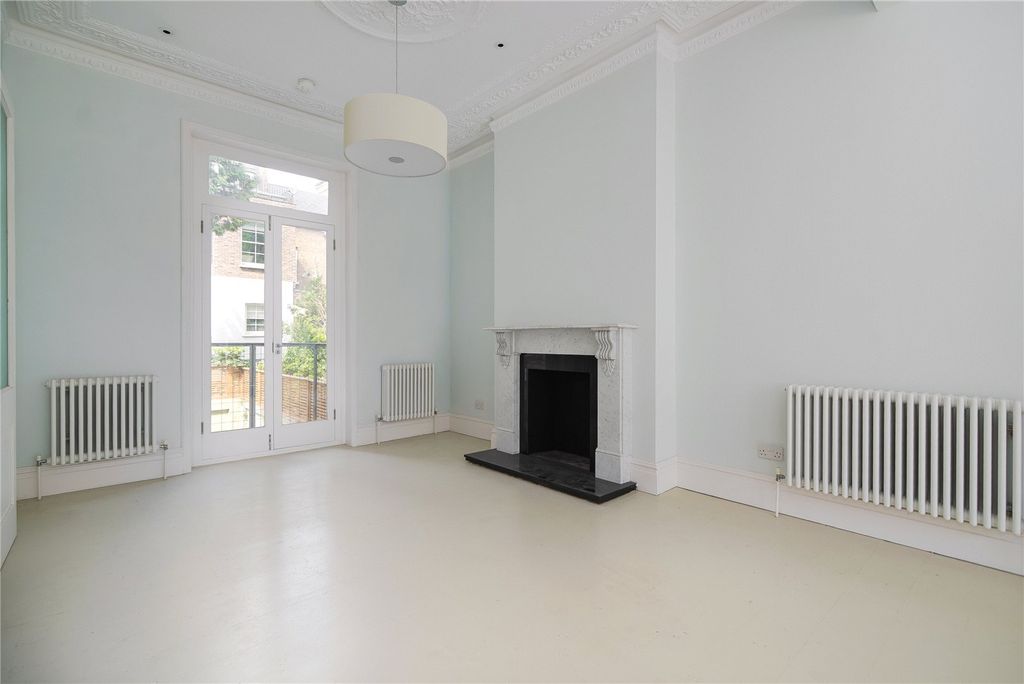 Property photo 2 of 19 Picture No. 03