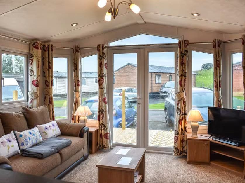 Property photo 1 of 6 5