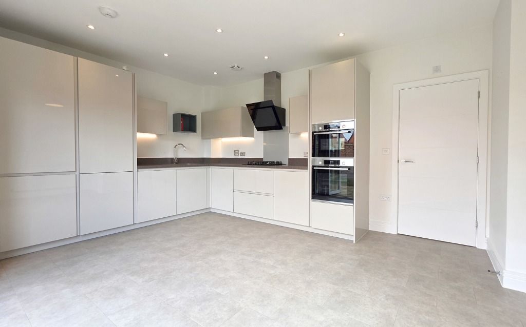 Property photo 2 of 17 2198681