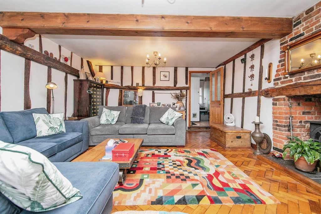 Property photo 2 of 17