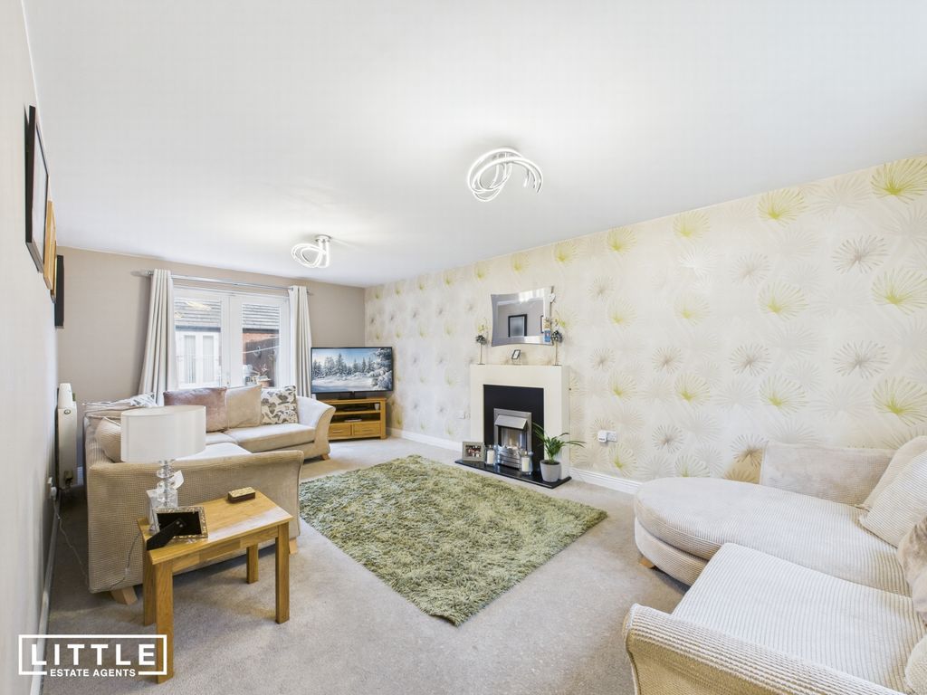 Property photo 2 of 40 Photo 34