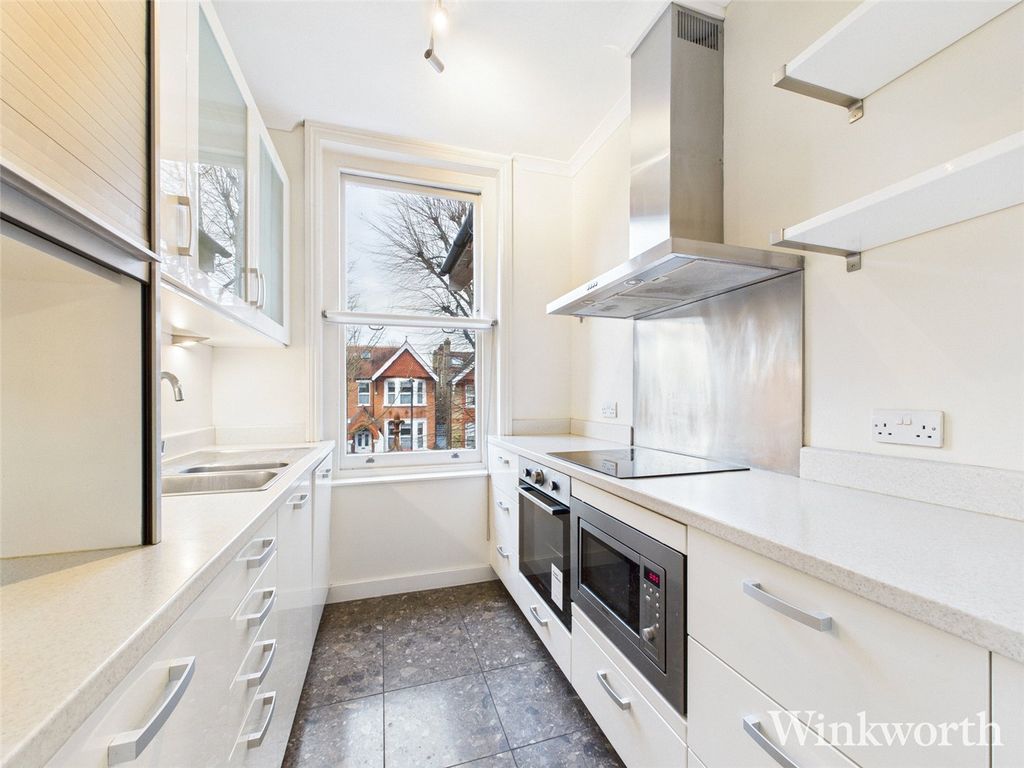 Property photo 3 of 6 Picture No. 15