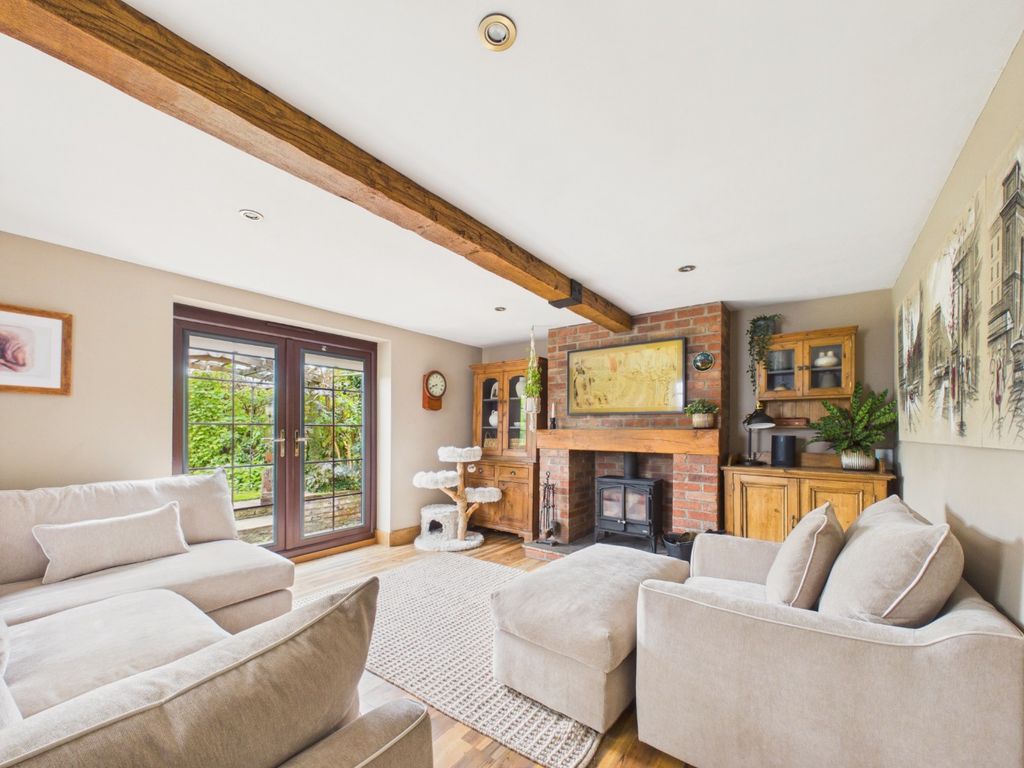 Property photo 3 of 25 5539906