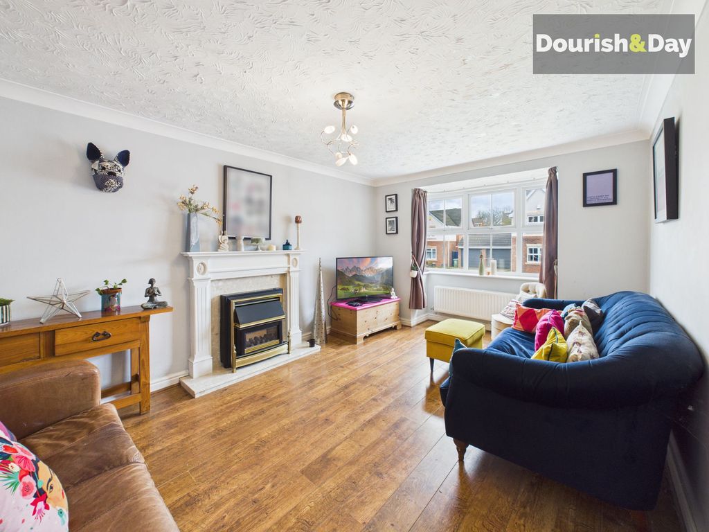 Property photo 2 of 20