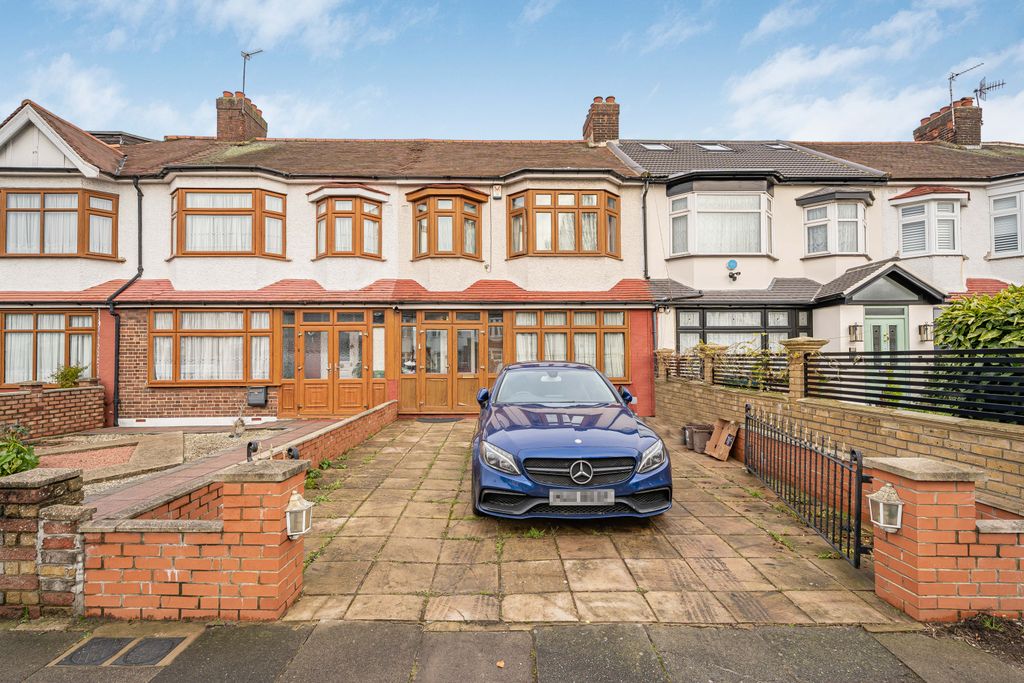 Property photo 1 of 27