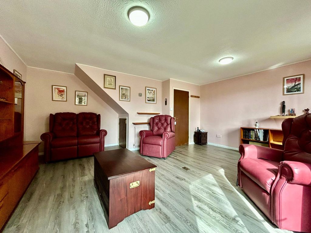 Property photo 3 of 13 Picture No. 04