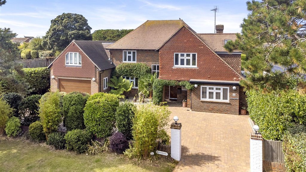 Property photo 1 of 32 Pigeonhouse Lane, 44-011.Jpg