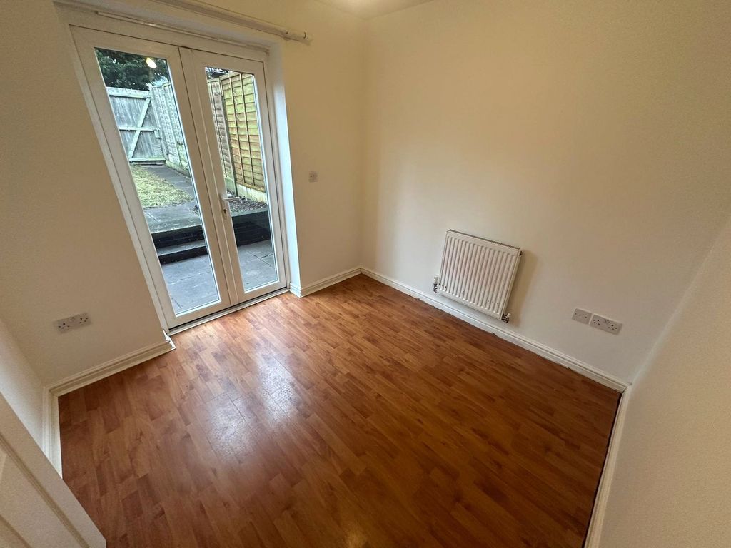 Property photo 2 of 12 Picture No. 02