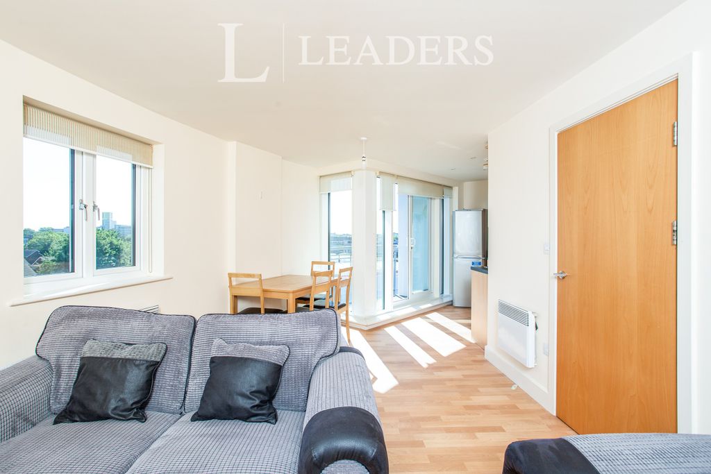 Property photo 1 of 11 1