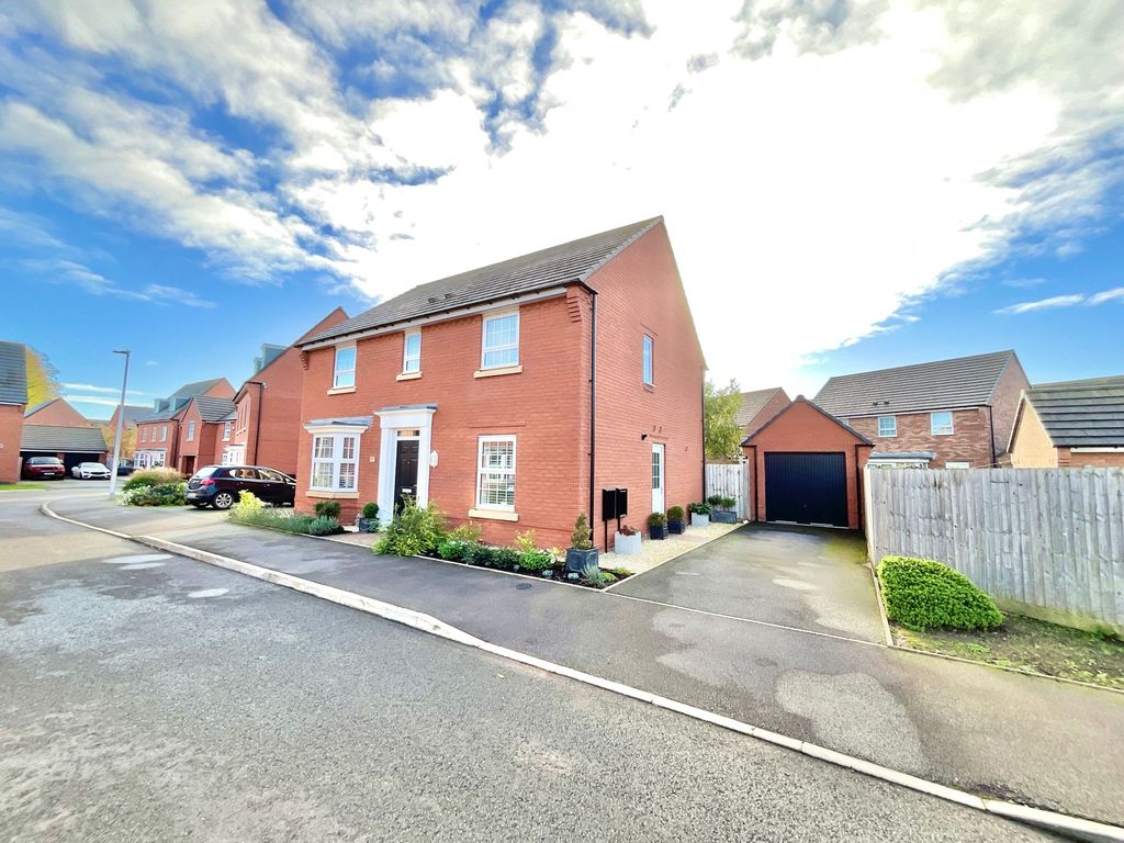 Property photo 1 of 31