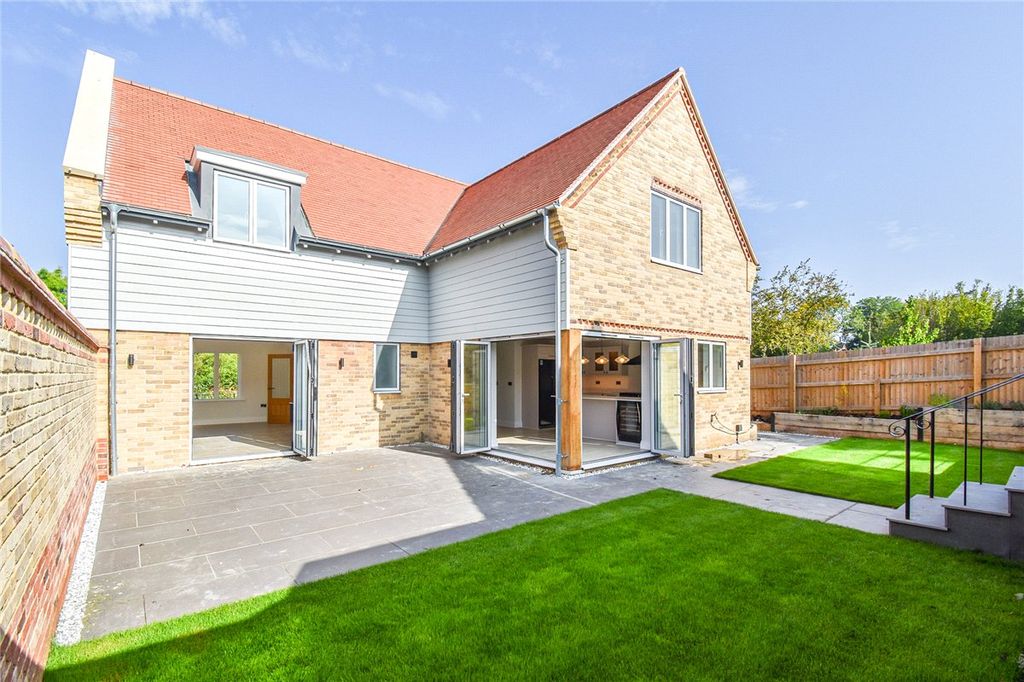 Property photo 1 of 19 Picture No. 18