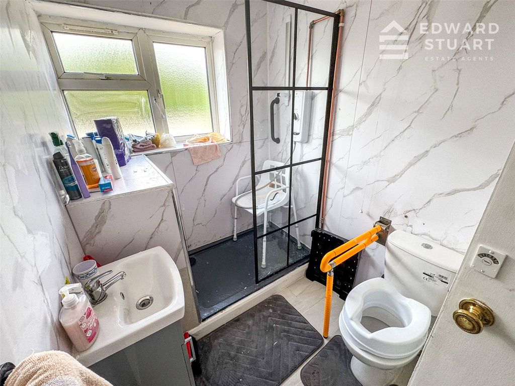 Property photo 3 of 7 Picture No. 01