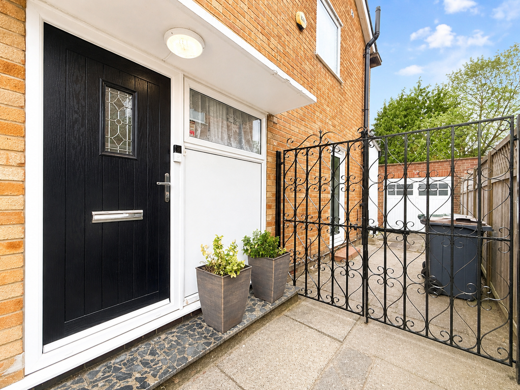 Property photo 2 of 24