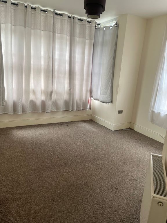 Property photo 3 of 3
