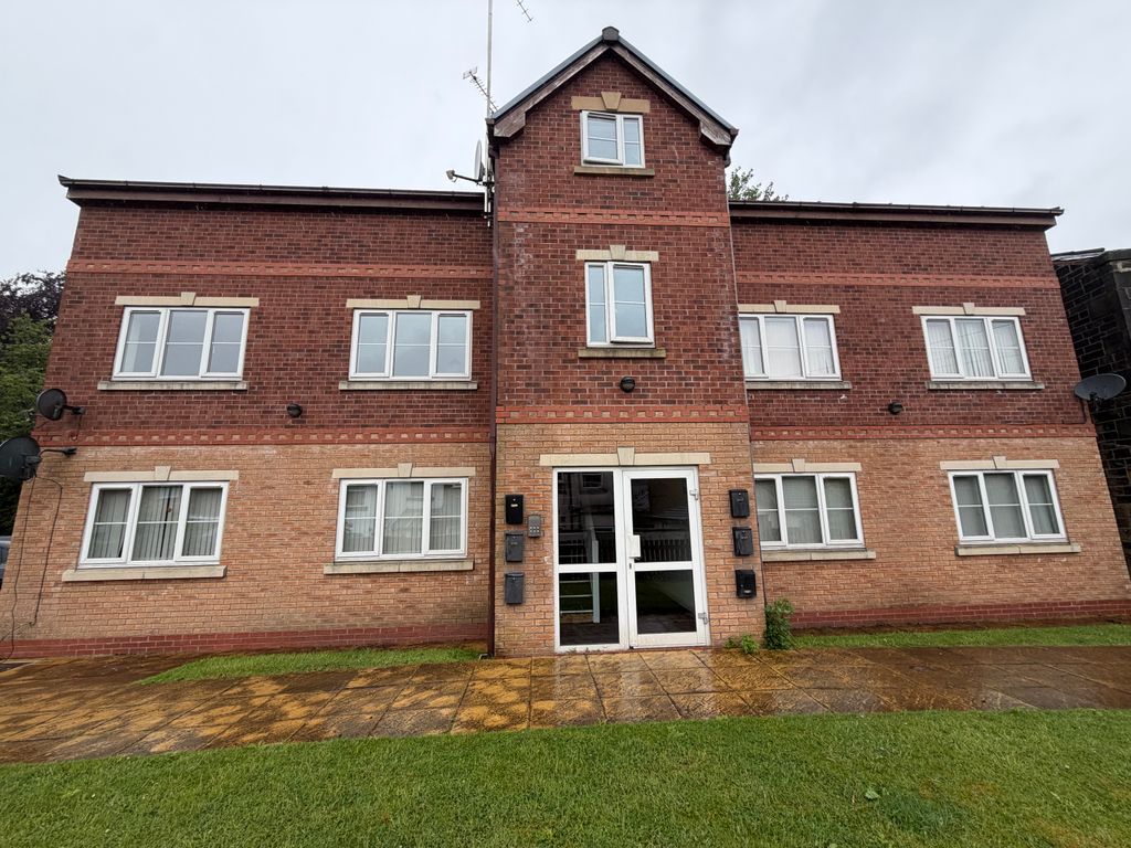 Property photo 2 of 14