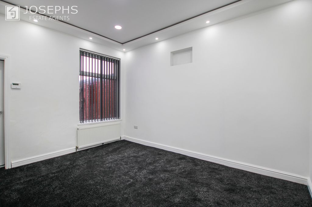 Property photo 3 of 24