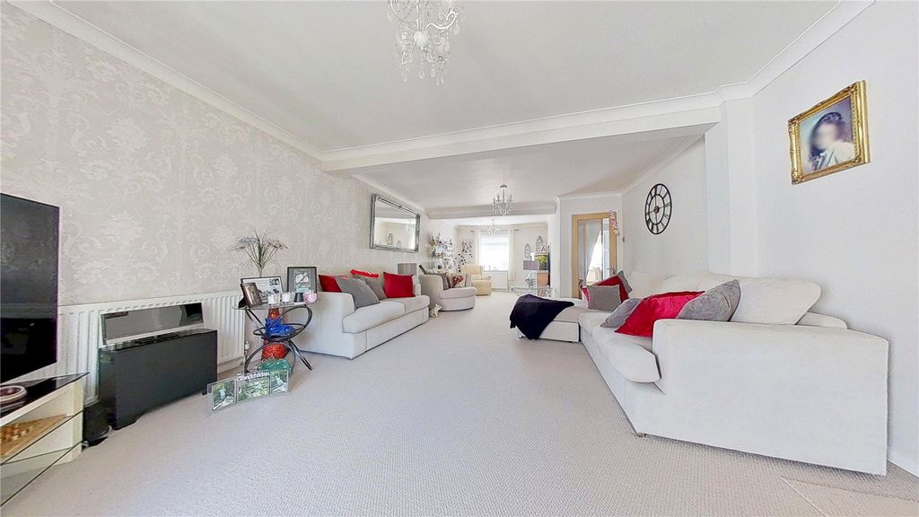 Property photo 2 of 20 Picture No. 29