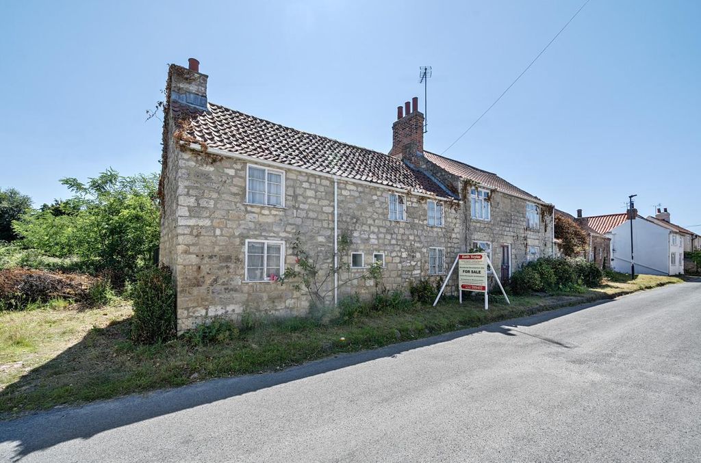 Property photo 1 of 34