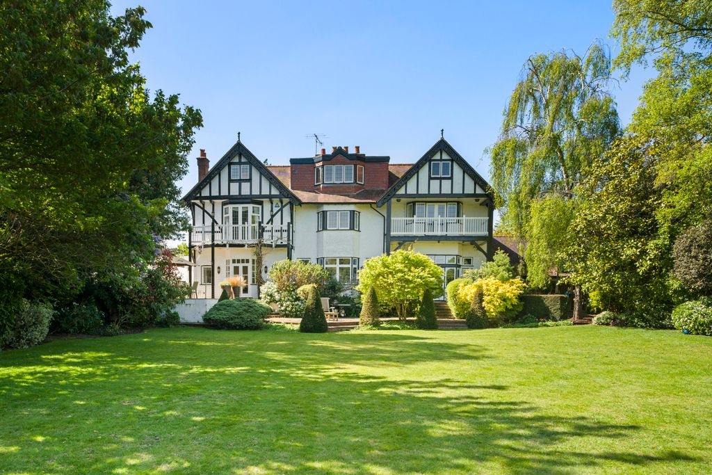 Additional image 19 of 10 bed property for saleChauntry Road, Bray, Maidenhead SL6
