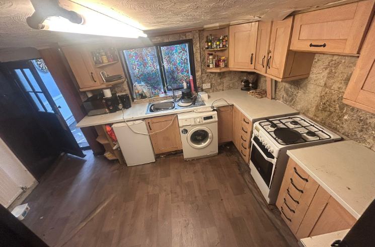 Property photo 2 of 10
