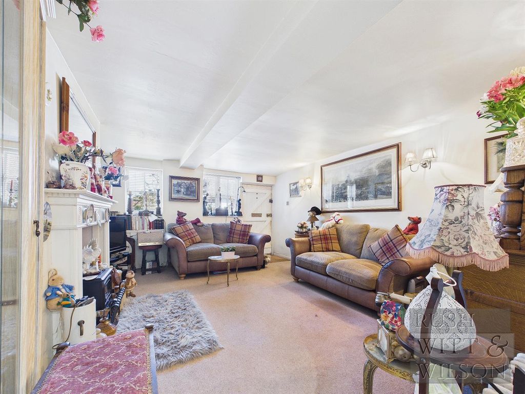 Property photo 3 of 31