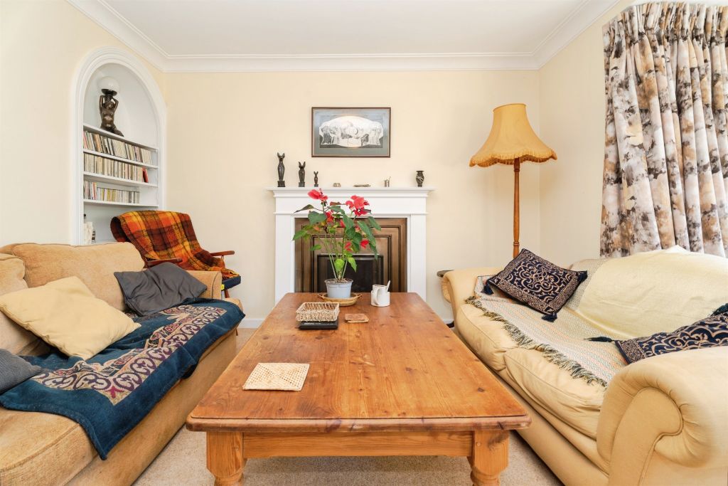 Property photo 3 of 17