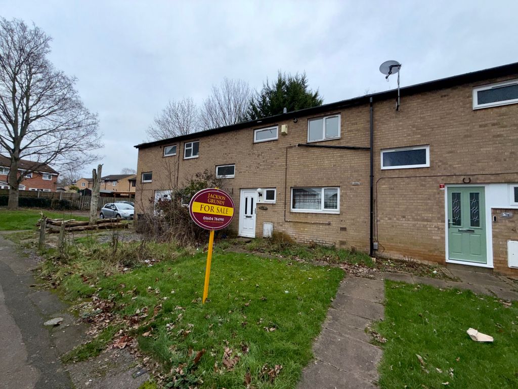 Property photo 1 of 11 Moorfield Square