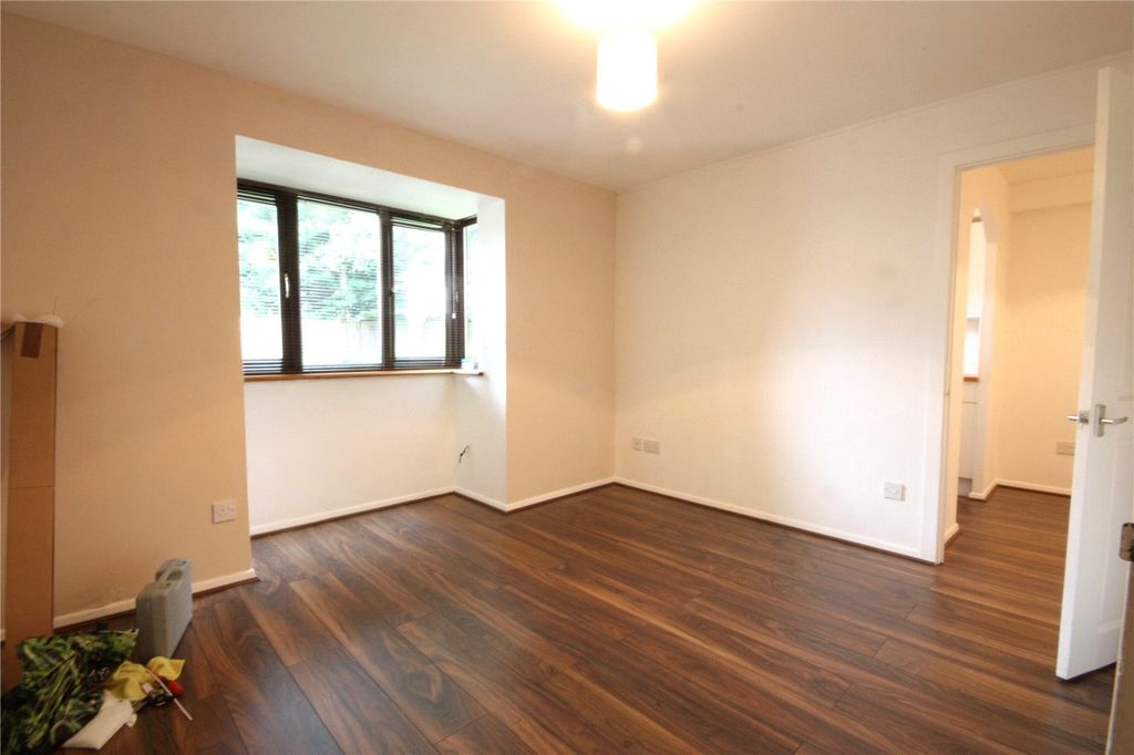 Property photo 2 of 6 Picture No. 03