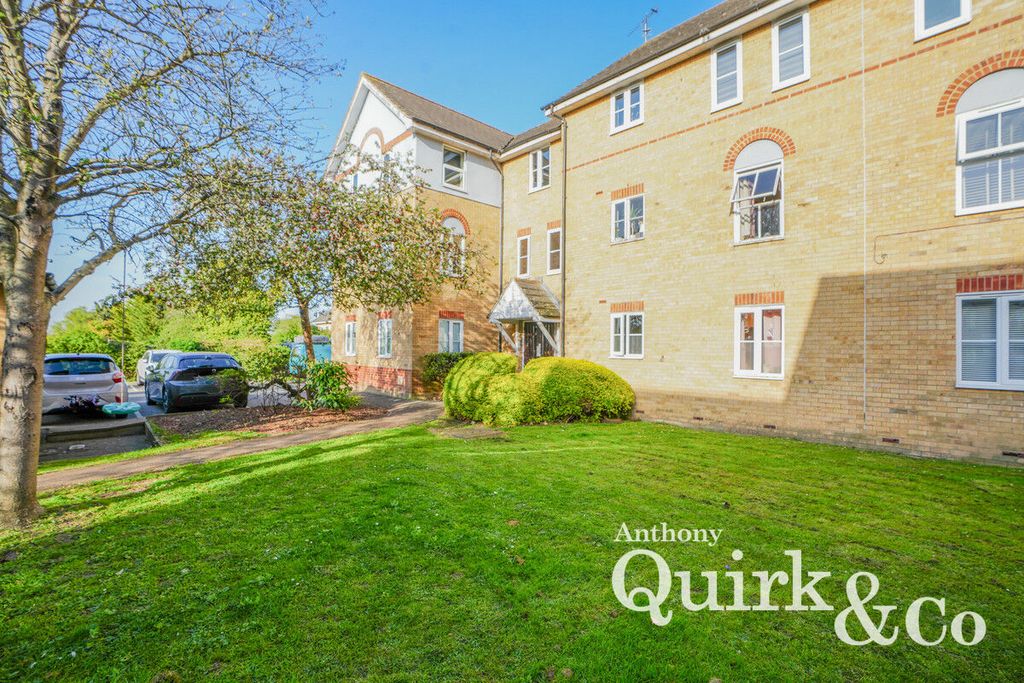 Property photo 1 of 7