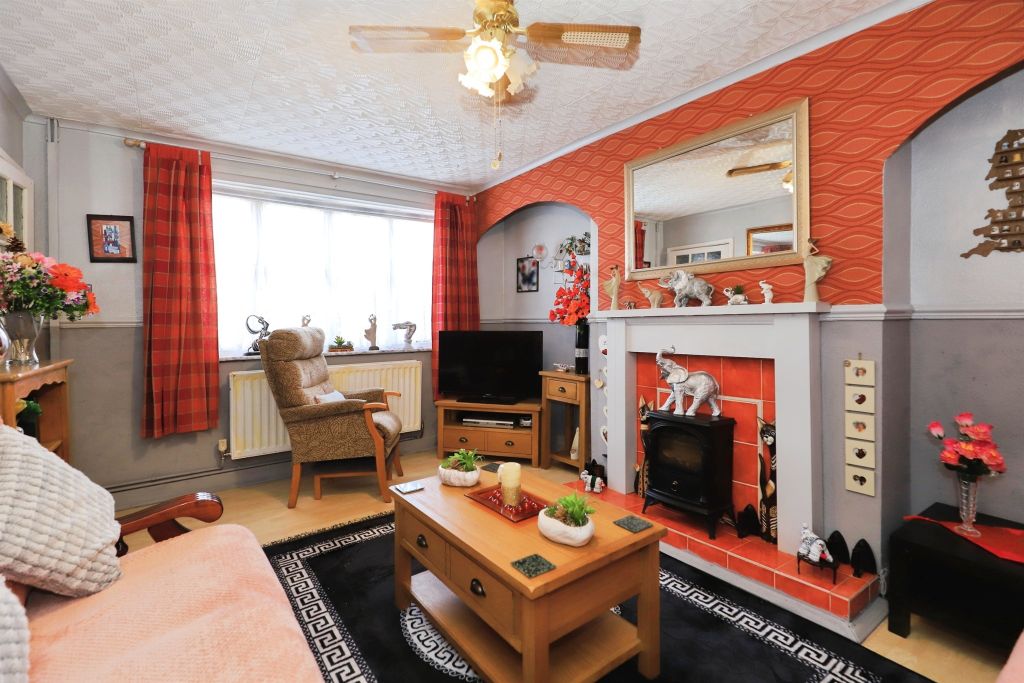 Property photo 3 of 18