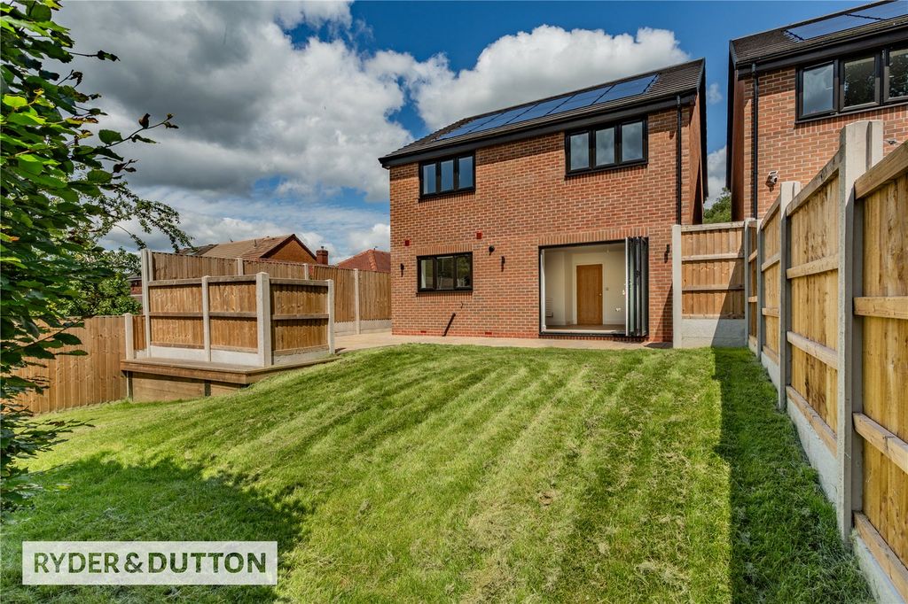 Property photo 1 of 47 Picture No. 83