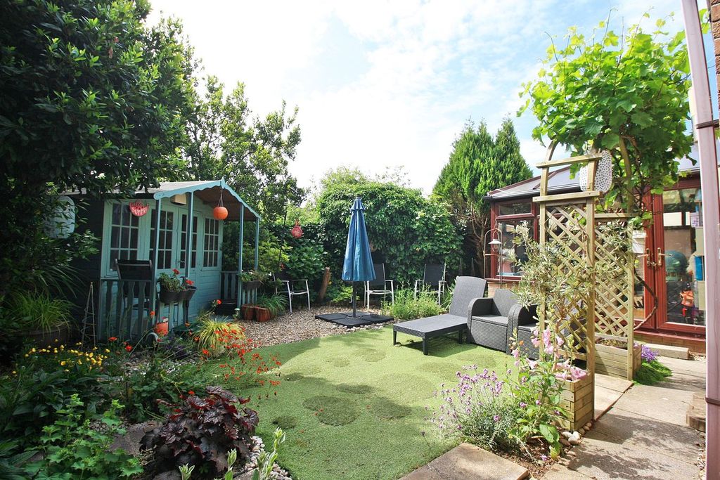 Property photo 3 of 36