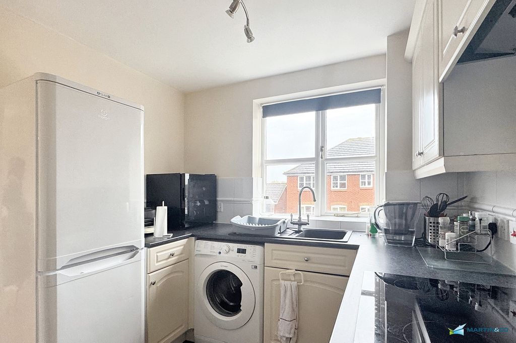 Property photo 3 of 12 Img_3157