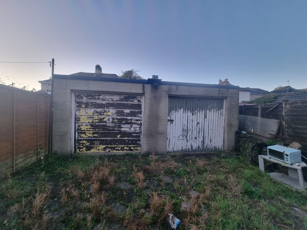 Property photo 3 of 9