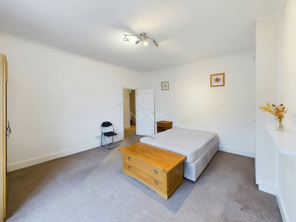 Property photo 3 of 12 Picture No. 14