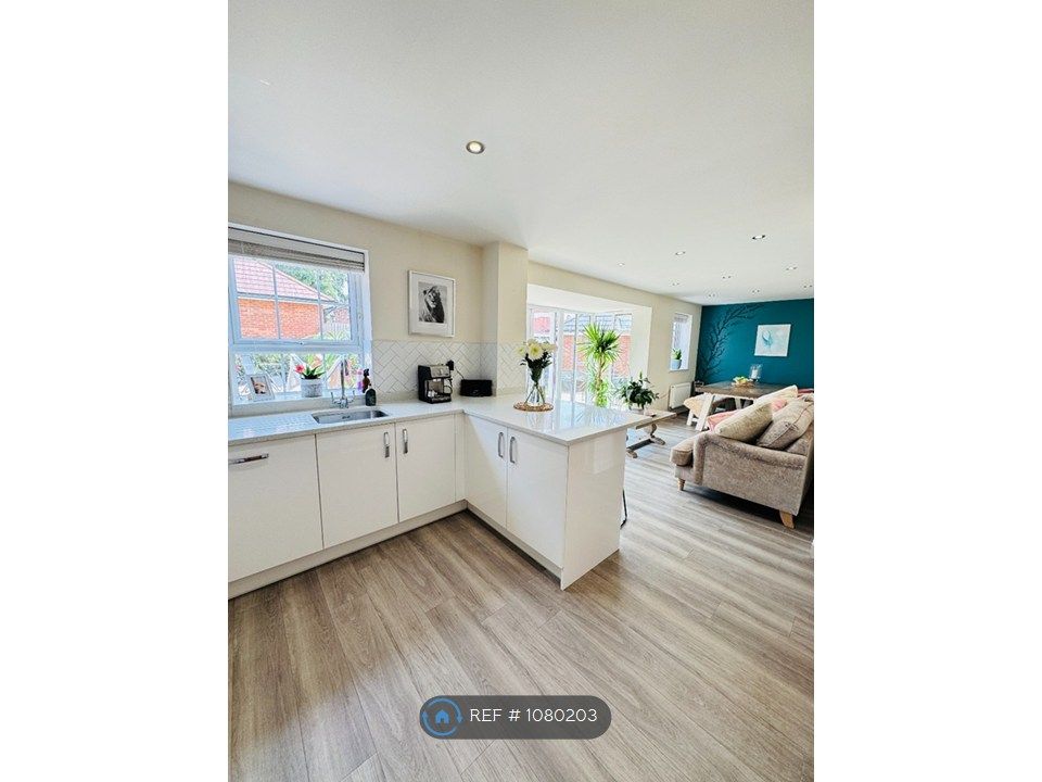 Property photo 1 of 34 Kitchen Dining