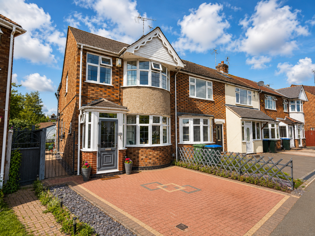 Property photo 1 of 15 7B1200Be-Aad0-4222-B749-171E187Cfc5D