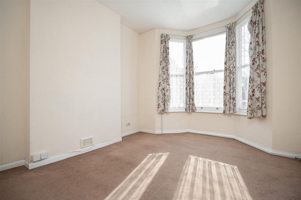 Property photo 2 of 12 Living Room