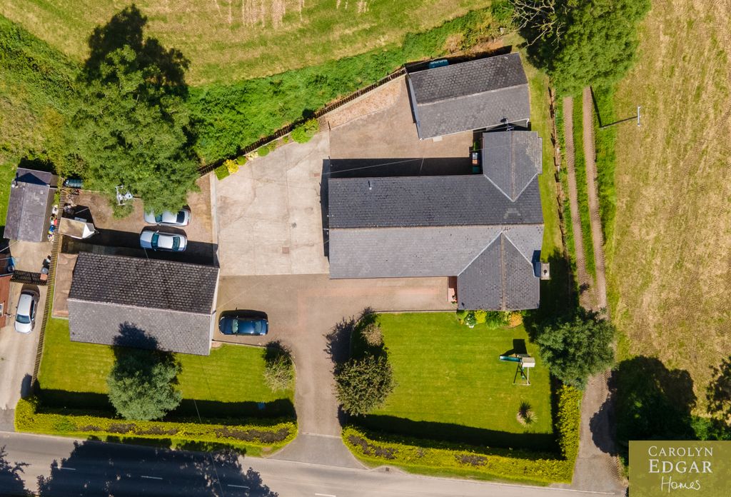 Property photo 3 of 76 004