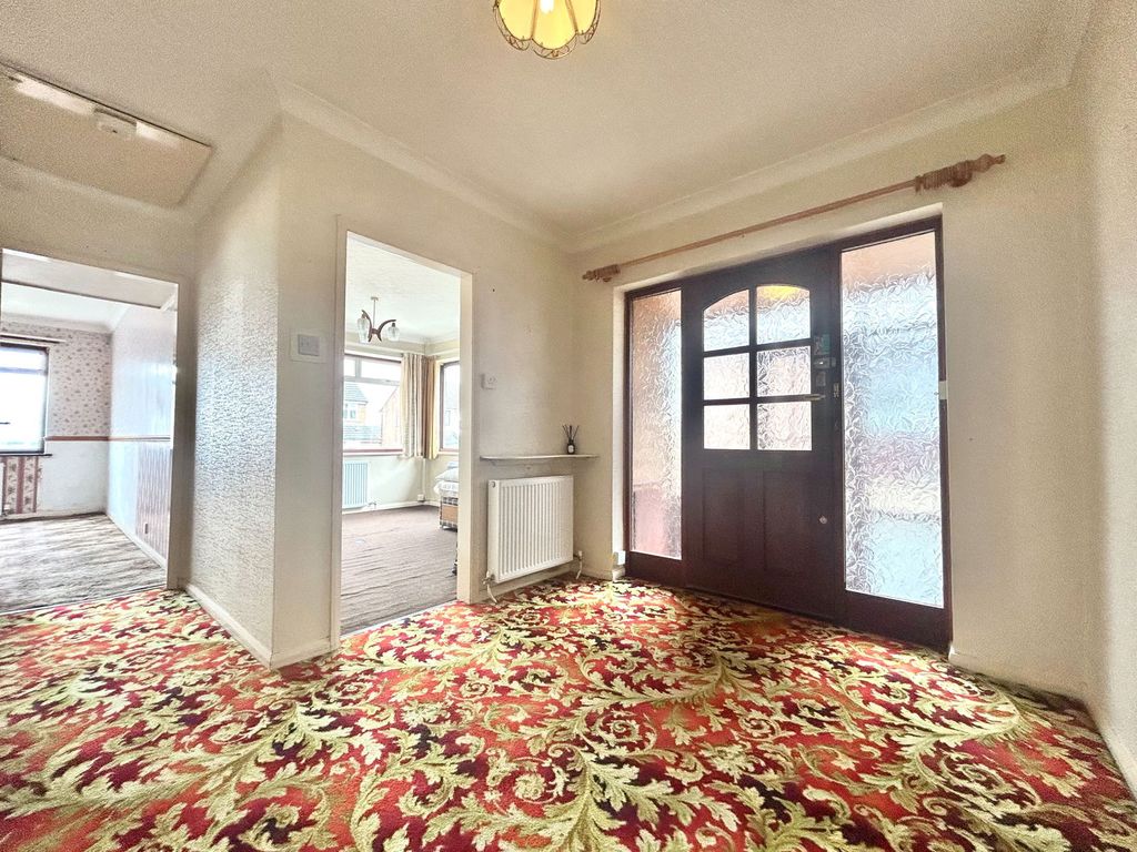 Property photo 2 of 24