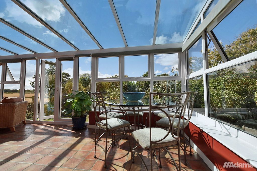 Property photo 1 of 31