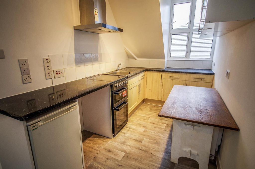 Property photo 3 of 6 9-Imgp2029.Jpg