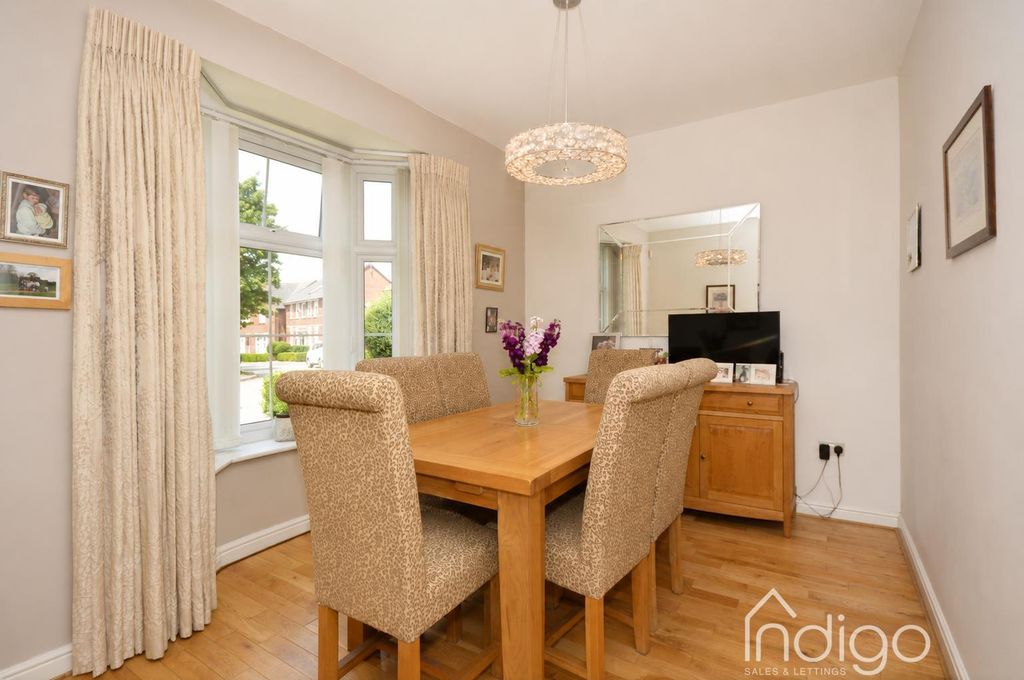 Property photo 3 of 31 Dining Room.Png