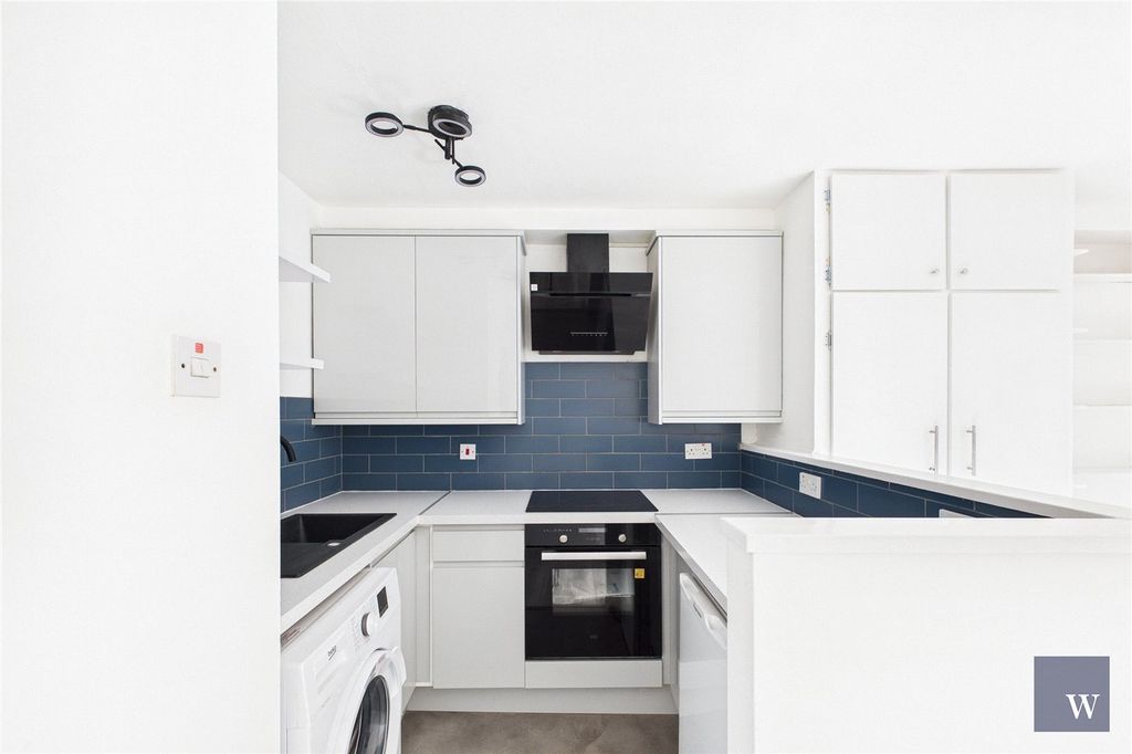 Property photo 2 of 6 Picture No. 05