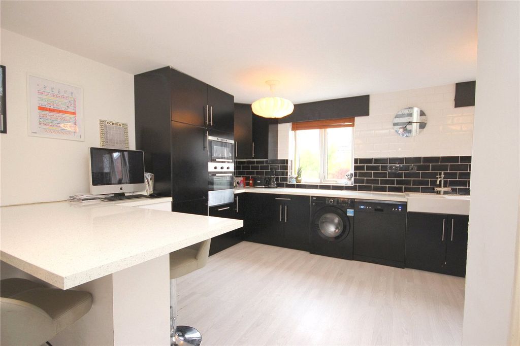 Property photo 1 of 20 Picture No. 07