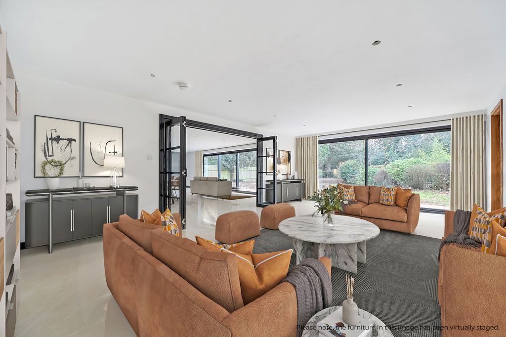 Property photo 3 of 18